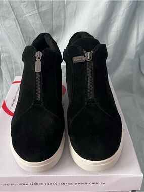 Blondo Glenda Black Suede Wedge Sneaker with White Sole - New in box
